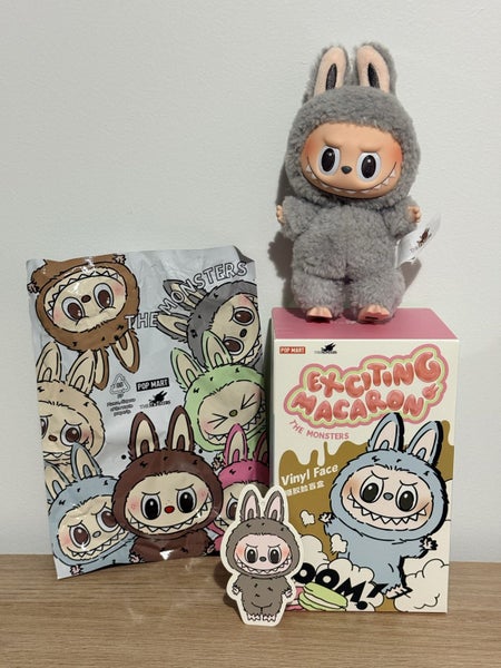 POP MART-EXCITING MACARON V1 LABUBU-SESAME BEAN-BRAND NEW! Carousel 1