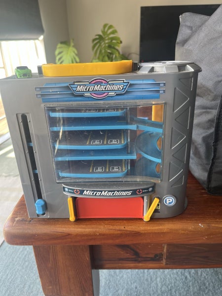 Micro machine garage Carousel 1