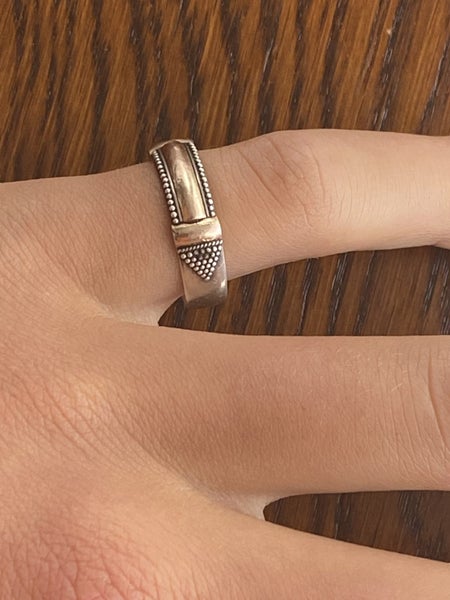 Vintage S/Silver Ring Carousel 1