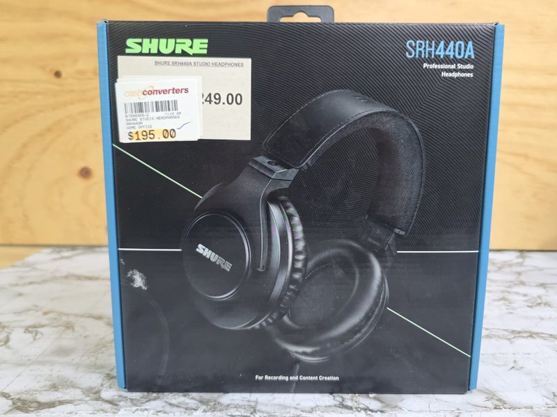 Shure Studio Headphones SRH440A Carousel 1