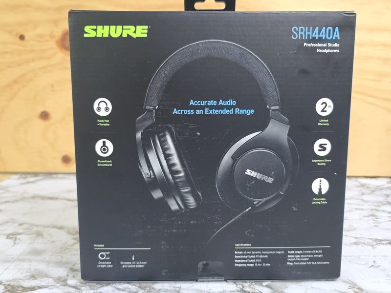 Shure Studio Headphones SRH440A Carousel 2