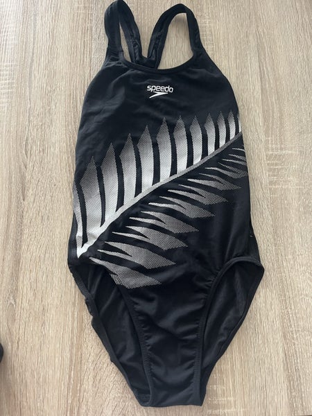 Speedo Kiwi Fern Girls size 12years Carousel 1