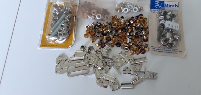 Eyelets & Waistband Clips Carousel 1