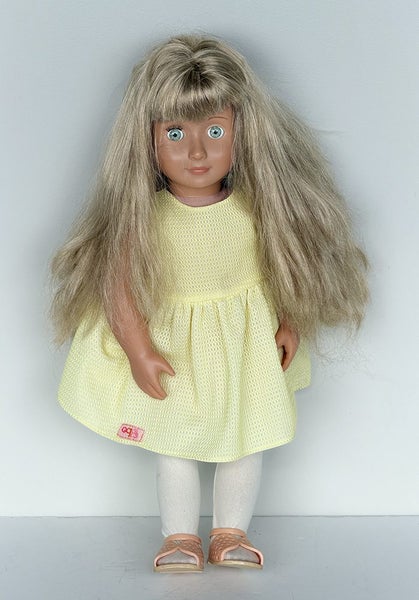 OG Dolls and horse with saddle and reins. Carousel 2