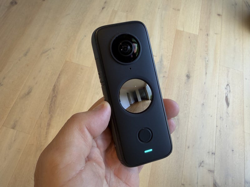 Insta 360 One x2 Carousel 2