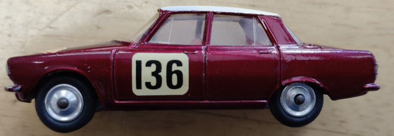 CORGI TOYS 322 ROVER 2000 IN MONTE-CARLO TRIM - BOXED- NOT ORIGINAL Carousel 2