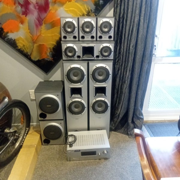 Sony Digital Audio/Video Control Center & 8x Speakers Carousel 2