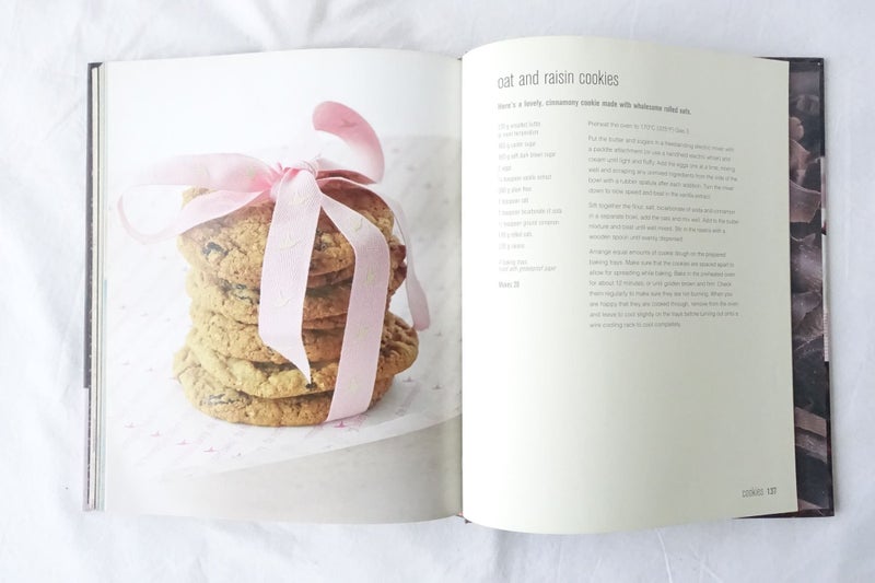 The Hummingbird Bakery Cookbook by Tarek Malouf (SKU BK47) Carousel 15
