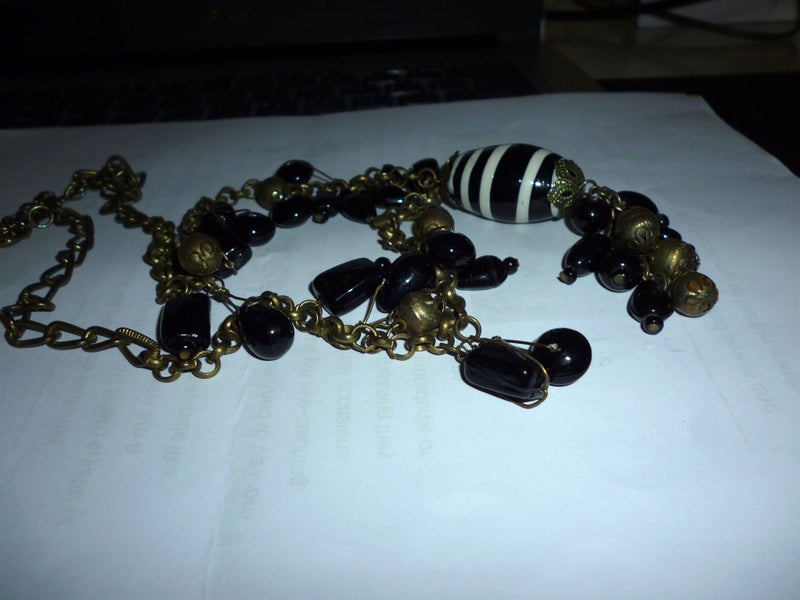 BULK NECKLACES, ALL IN GOOD CONDITION,REFER PHOTOS Carousel 4