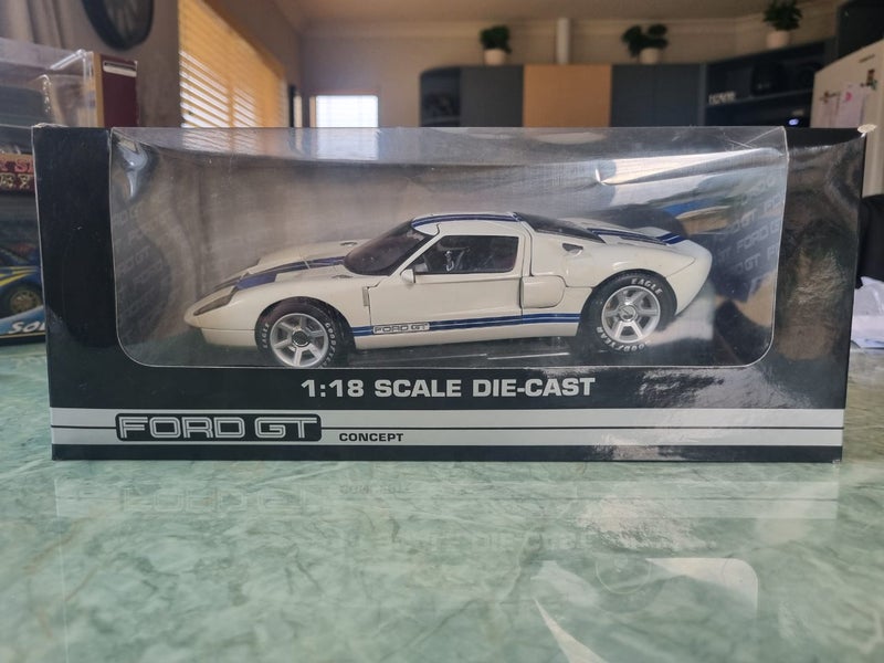 Ford Gt Concept 1:18 Carousel 4