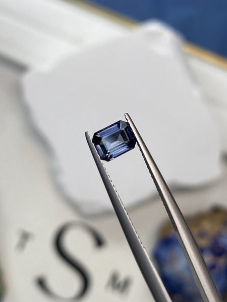 $1RES ~ $1600 Retail * 1.07ct Cobalt Blue Burmese Spinel - Showcase Gemstone Carousel 1
