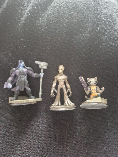 infinity character Carousel 1