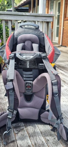 Deuter back pack Carousel 2