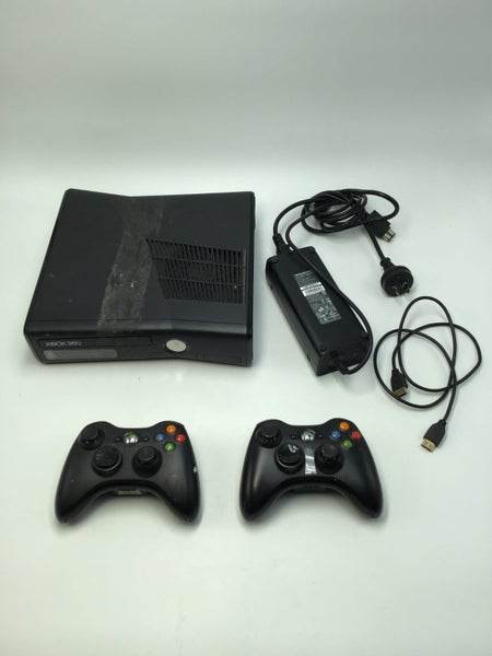 * 250GB Slim Xbox 360 Console w/ 2 Controllers & Kinect! * Carousel 1