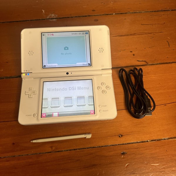 snow white nintendo DSi XL console Carousel 1