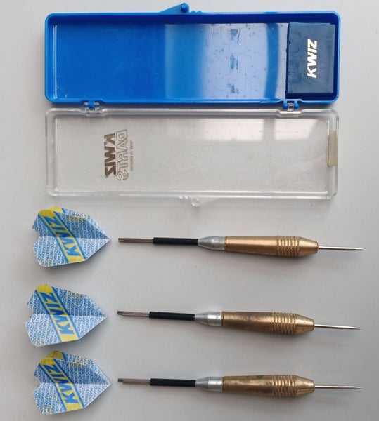 Vintage Darts from Kwiz of England Heavy 29Gram Near New Carousel 1