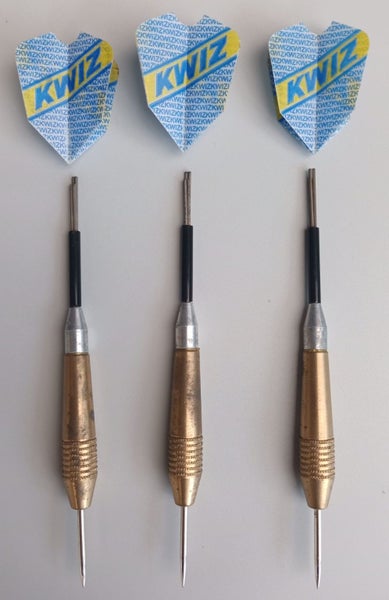 Vintage Darts from Kwiz of England Heavy 29Gram Near New Carousel 2