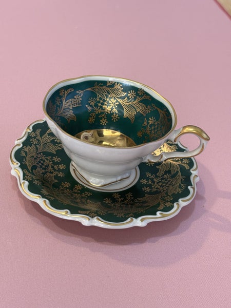 Lindner Kueps Bavaria 77/1 Demitasse - Emerald Green & Rich Gold Gilt Carousel 1