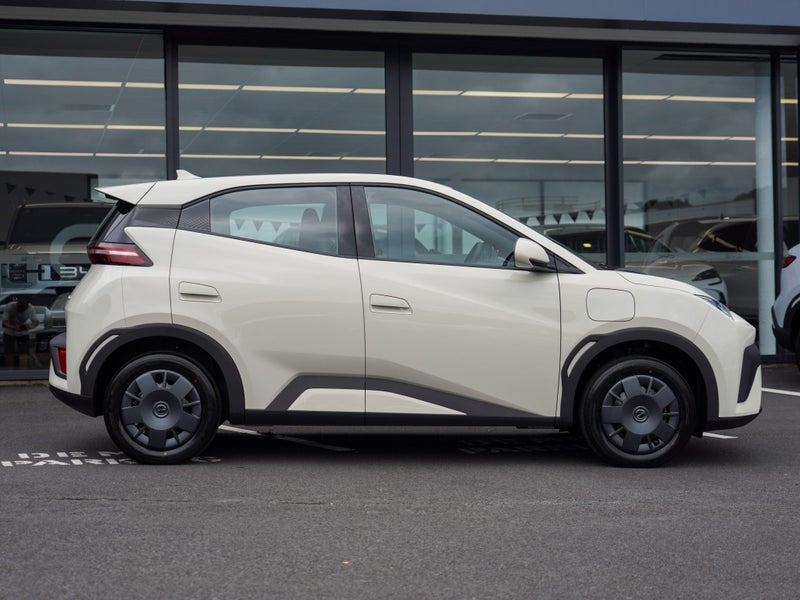 2026 BYD ATTO 1 Essential 65kWh FWD 5Dr Hatch, photo 3
