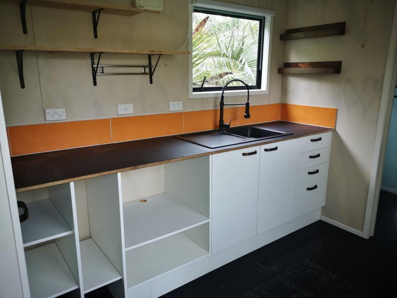 Tiny Home on Wheels. Carousel 10