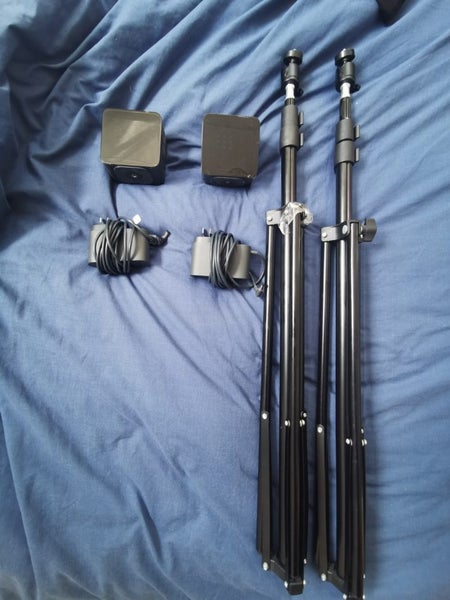 VR full body. HTC 1.0 base station, HTC 3.0 trackers package Carousel 2