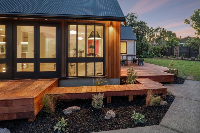 Thermawood Canterbury Carousel 4