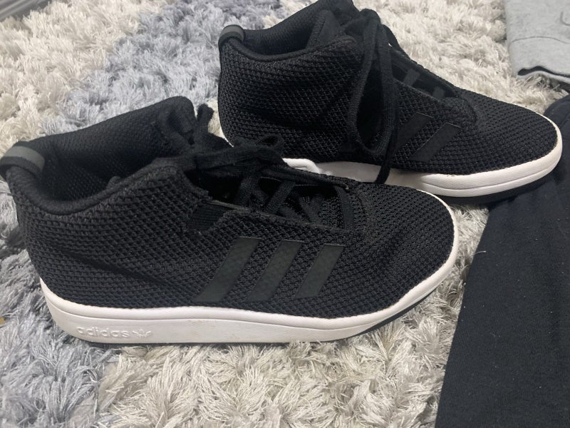 Intro Nike DC Adidas M.O.K.. size 6 Carousel 4