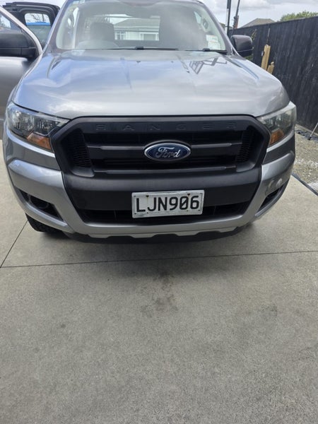 2018 Ford Ranger flatdeck Carousel 1