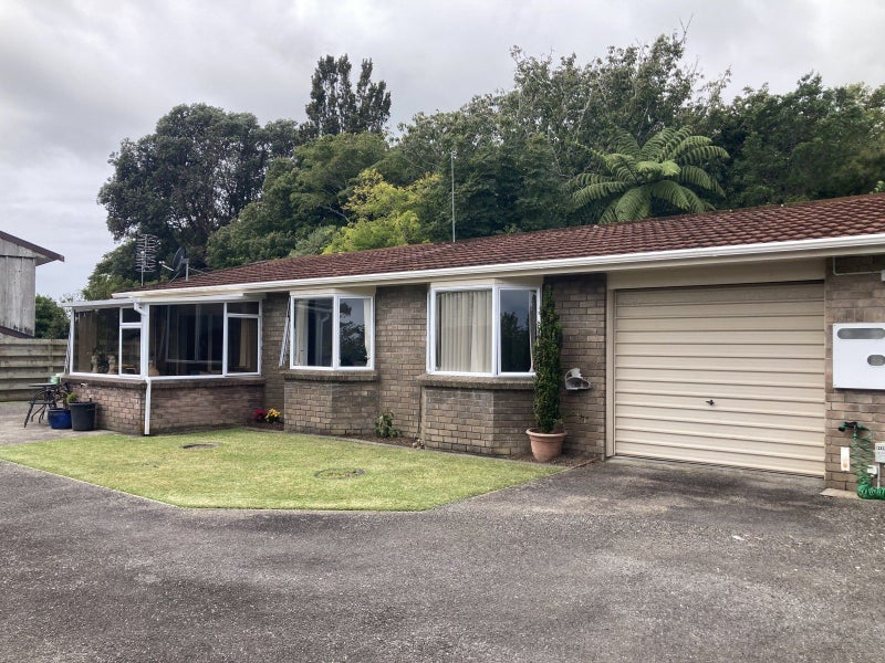 Image 2 of 23