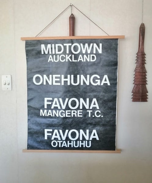 Bus blind destination Carousel 1