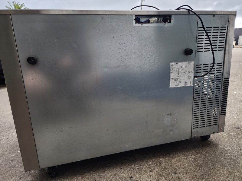 Skope Stainless Steel 2 door Underbench Fridge/Chiller Carousel 7