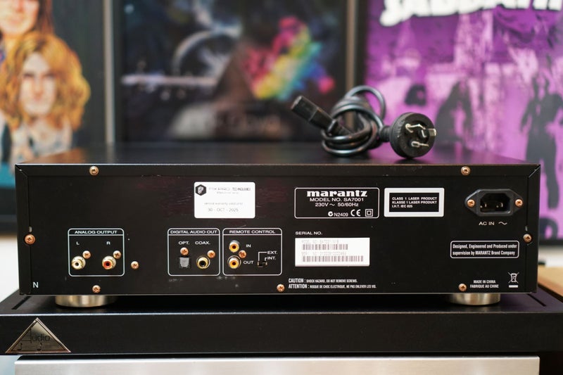 Marantz SA7001 Audiophile Super Audio CD Player with Amazing Sound Carousel 8