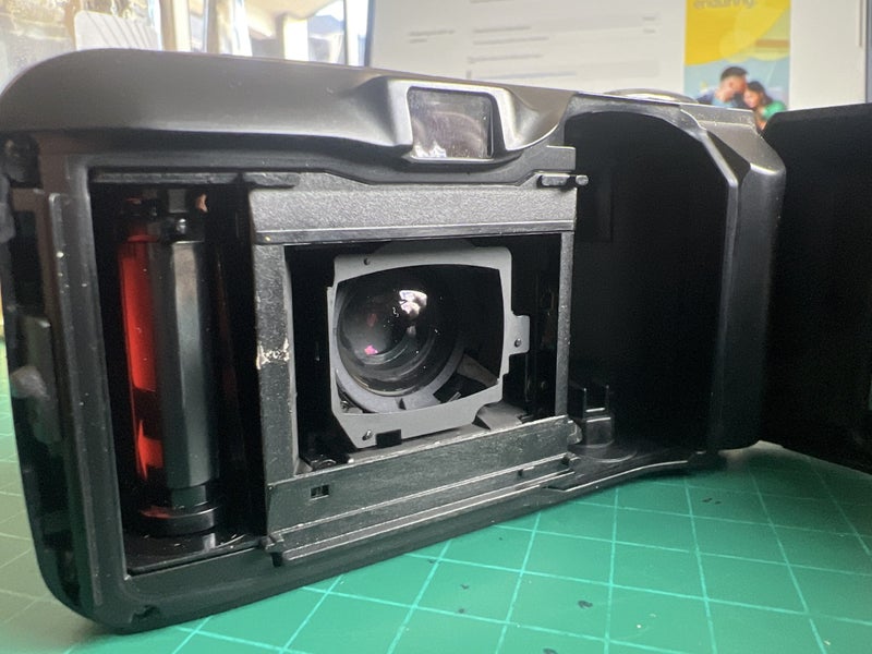 Olympus Mju II Black, 1:2.8 35mm ultracompact film camera Carousel 7