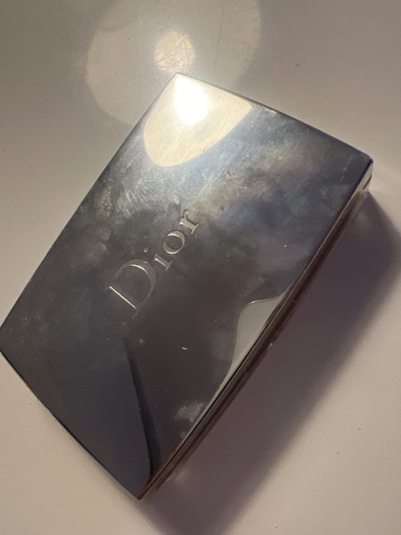 Dior foundation compact Carousel 1