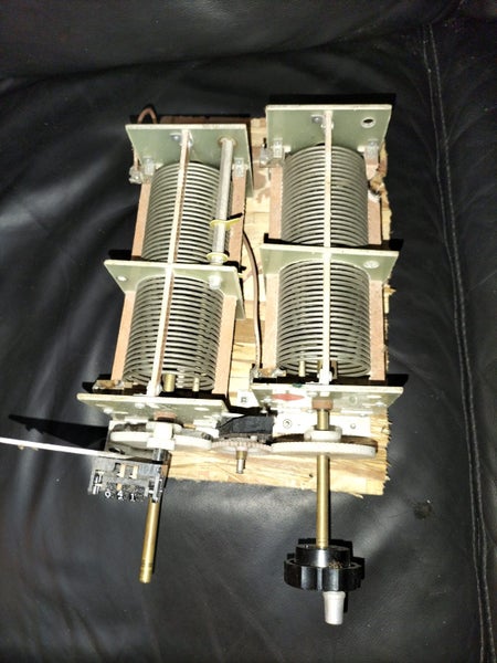 Dual driven variable inductors with turns counter and winder knob Carousel 3