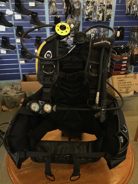 ### FULL SCUBA SET UNBELIEVABLE PRICE with a free bag - $1149 ### Carousel 1