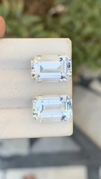 $1RES VVS Aquamarine pair 11.20CT Carousel 1