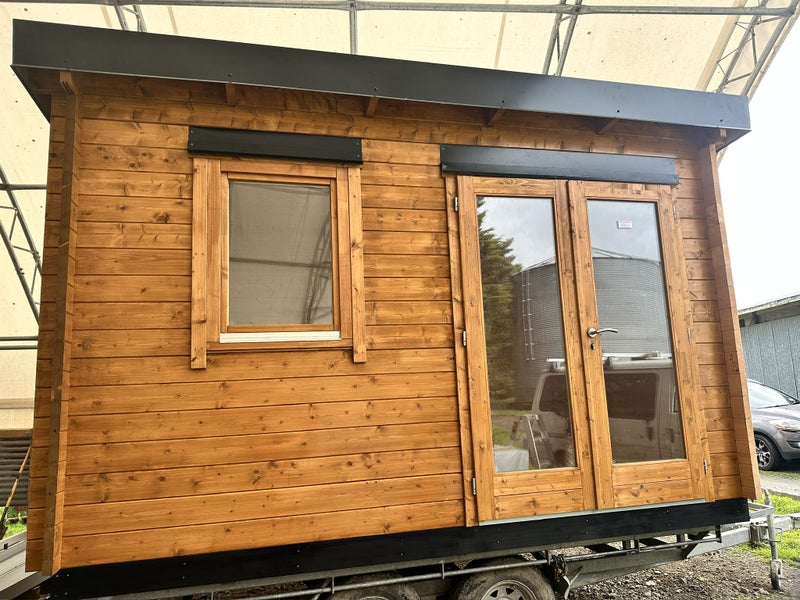 KIWI CABIN – Fully Built Premium Timber Cabin Carousel 2