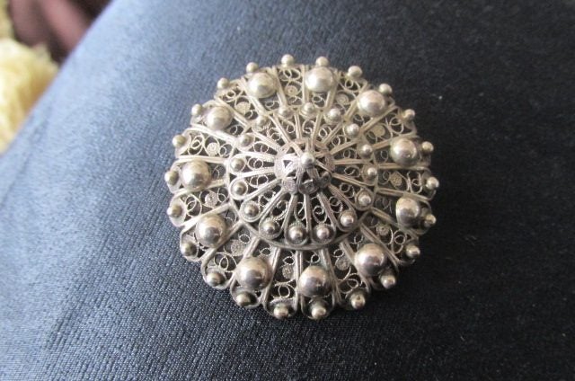 Gorgeous Vintage European Silver, heavy ,round, Intricate filligree Brooch Carousel 2