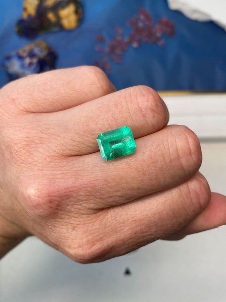 4.14ct Colombian Emerald - The Sapphire Merchant Carousel 2