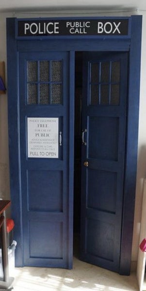 Full size TARDIS front prop replica Carousel 9