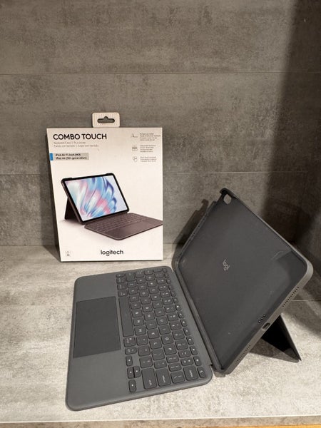 Logitech combo touch for IPad Air 11 inch (M2) Carousel 1