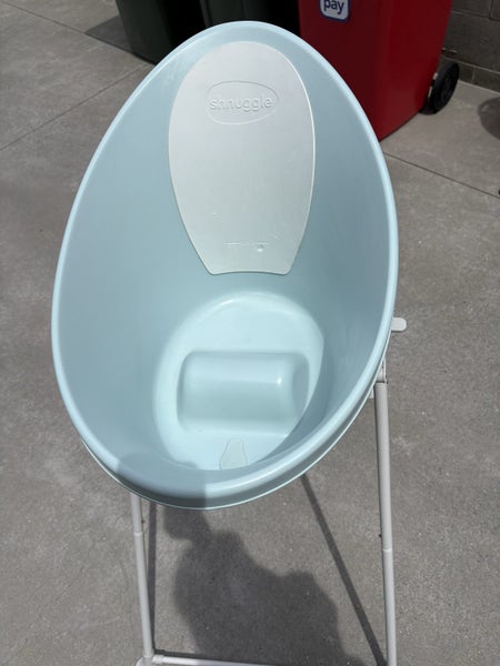 Shnuggle Bath with stand Carousel 2