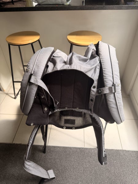 Mountain buggy Juno carrier Carousel 3