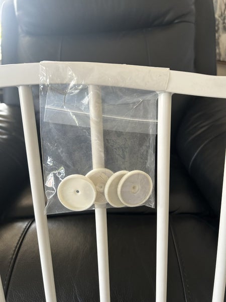 Safety Gate Carousel 2