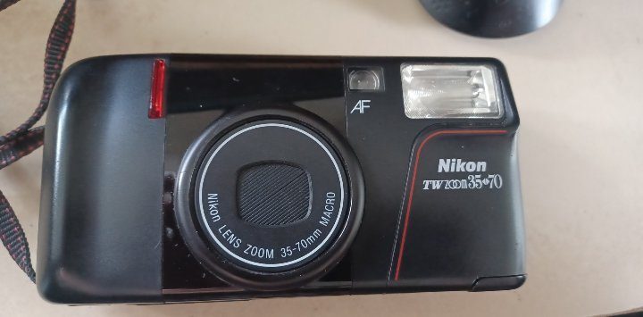 Nikon TW Zoom 35-70 VINTAGE CAMERA AND CASE Carousel 1
