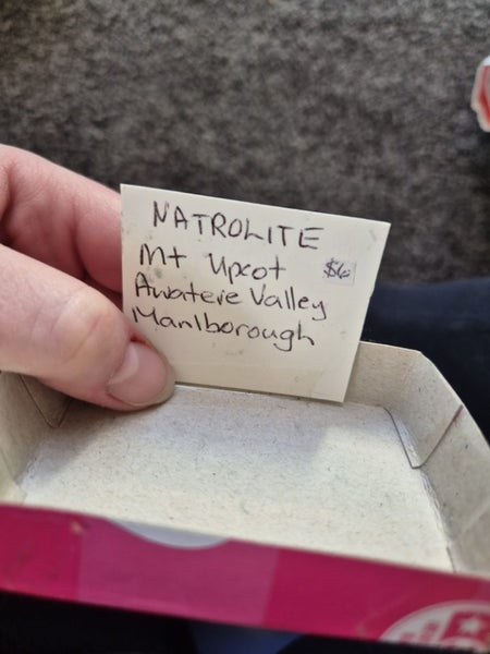 Natrolite, Mt Upcot, Awatere Valley Marlborough Carousel 8