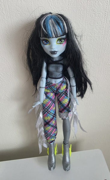 Monster high Frankie Stein Carousel 2