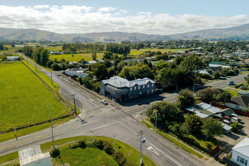 Image 1 of 25