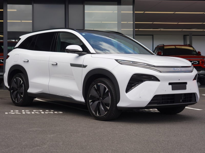 2026 BYD Sealion 8 DM-P Dynamic AWD